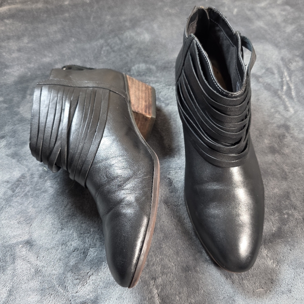 Clarks Artisan Black Leather Zip Ankle Boots Womens Sz 9.5 M Style 26103500 - Picture 4 of 12